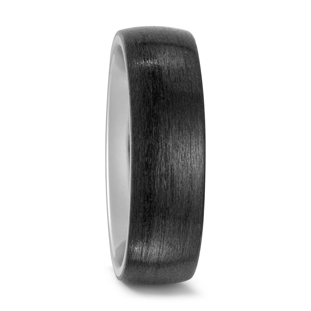 Partnerring Titan, Carbon