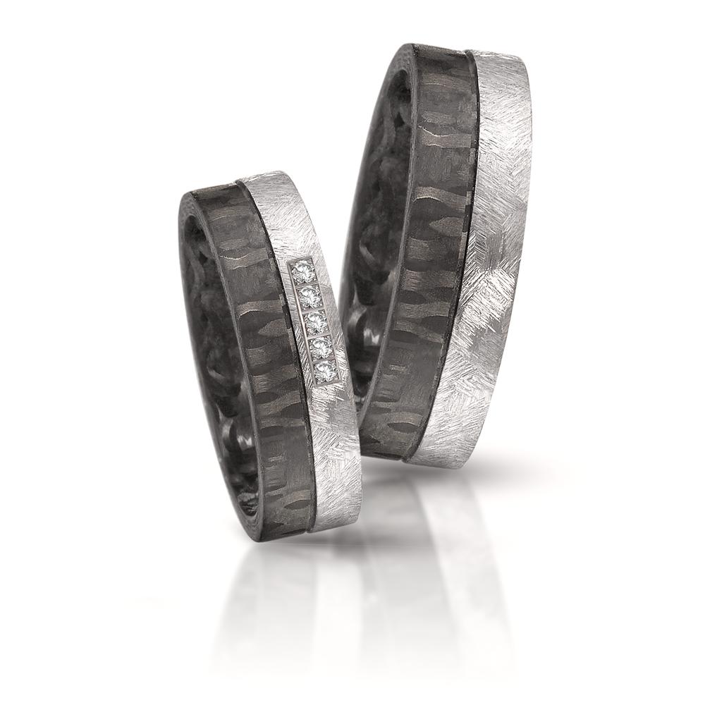 Partnerring 999 Tantal, Carbon