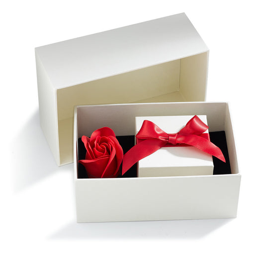 Edle Ringbox für Ring mit Rose und Schleife